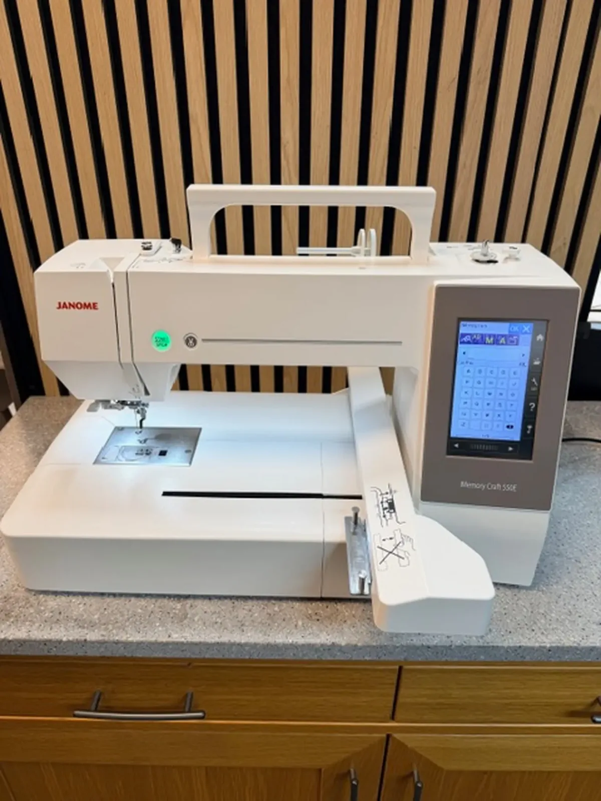 Janome Memory Craft 500E begagnad broderimaskin